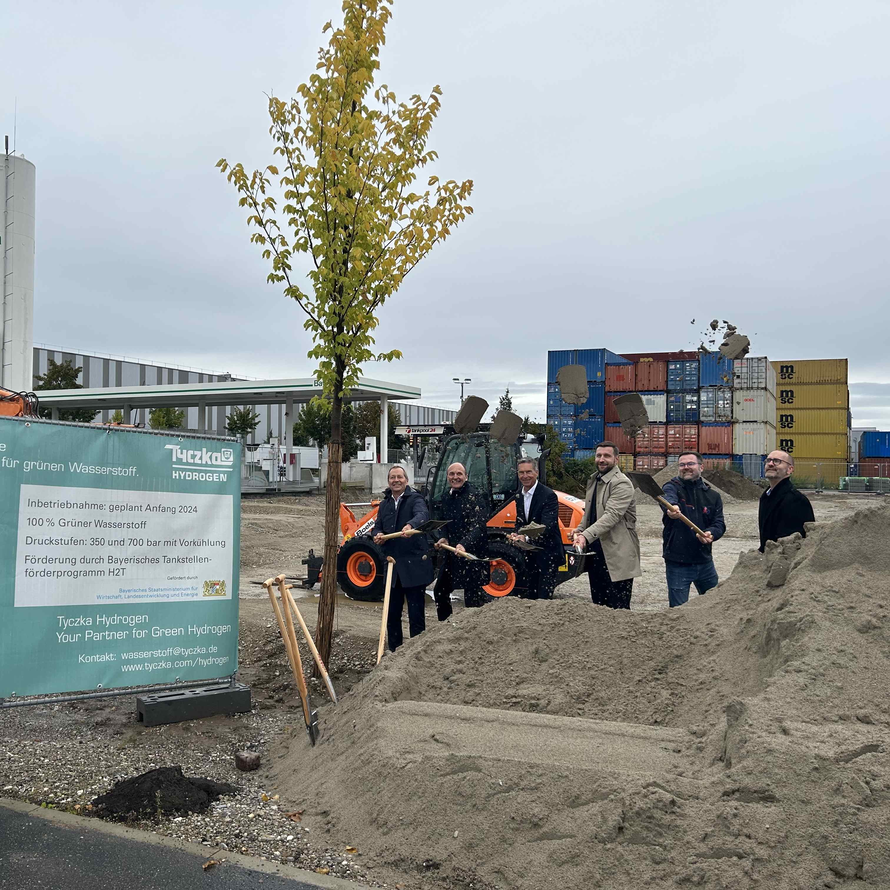 Spatenstichevent_Wasserstoff_Tankstelle_Tyczka_Hydrogen_1:1